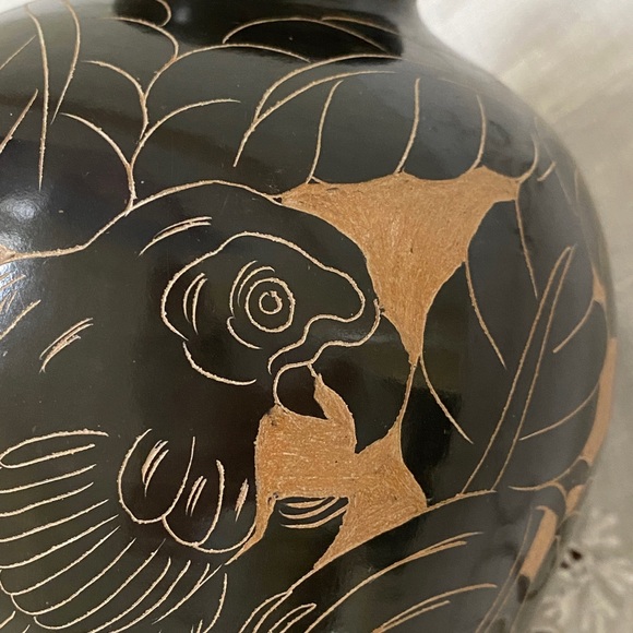 Terracotta Vase Hand Carved Art Bird Nicaragua Signed Urn Parrot - Picture 5 of 10